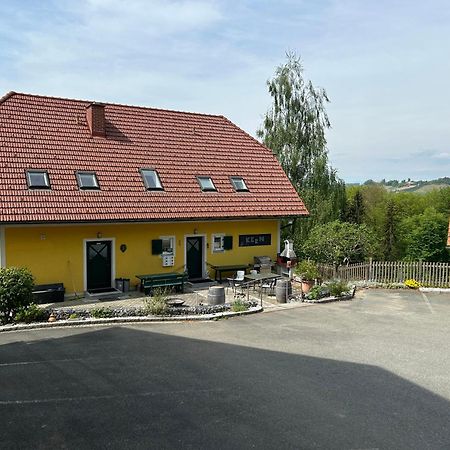 Hotel Haus-Eckberg 101 Gamlitz Exterior foto